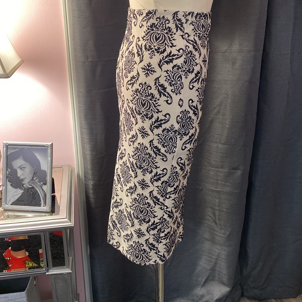 Black White Damask Pencil Skirt Stretch Classic Elegant Size S - Picture 3 of 7